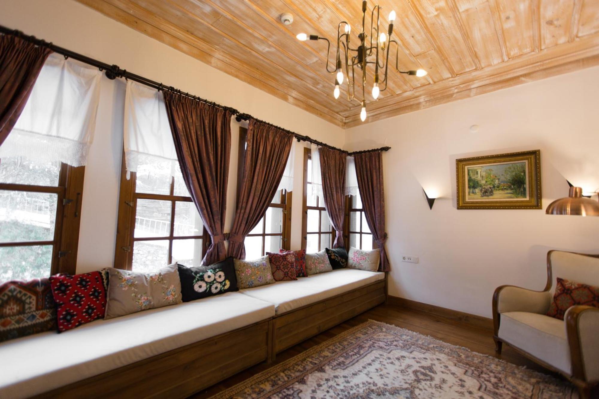 Isparta Historical Mansion Eskiciler Konagi - Cittaslow Egirdir Екстериор снимка