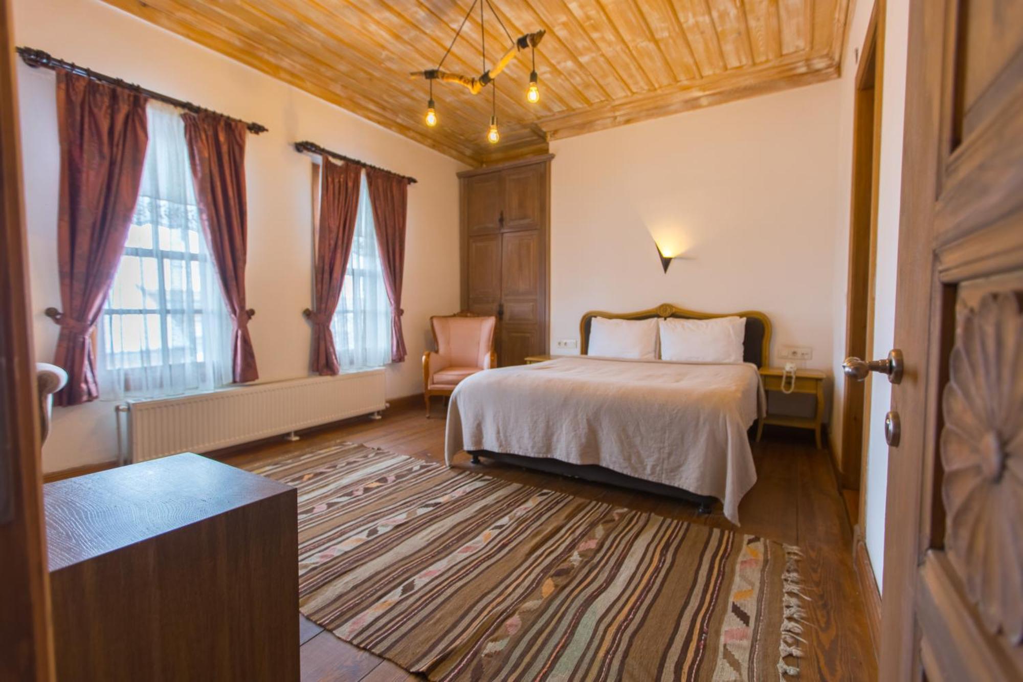Isparta Historical Mansion Eskiciler Konagi - Cittaslow Egirdir Екстериор снимка