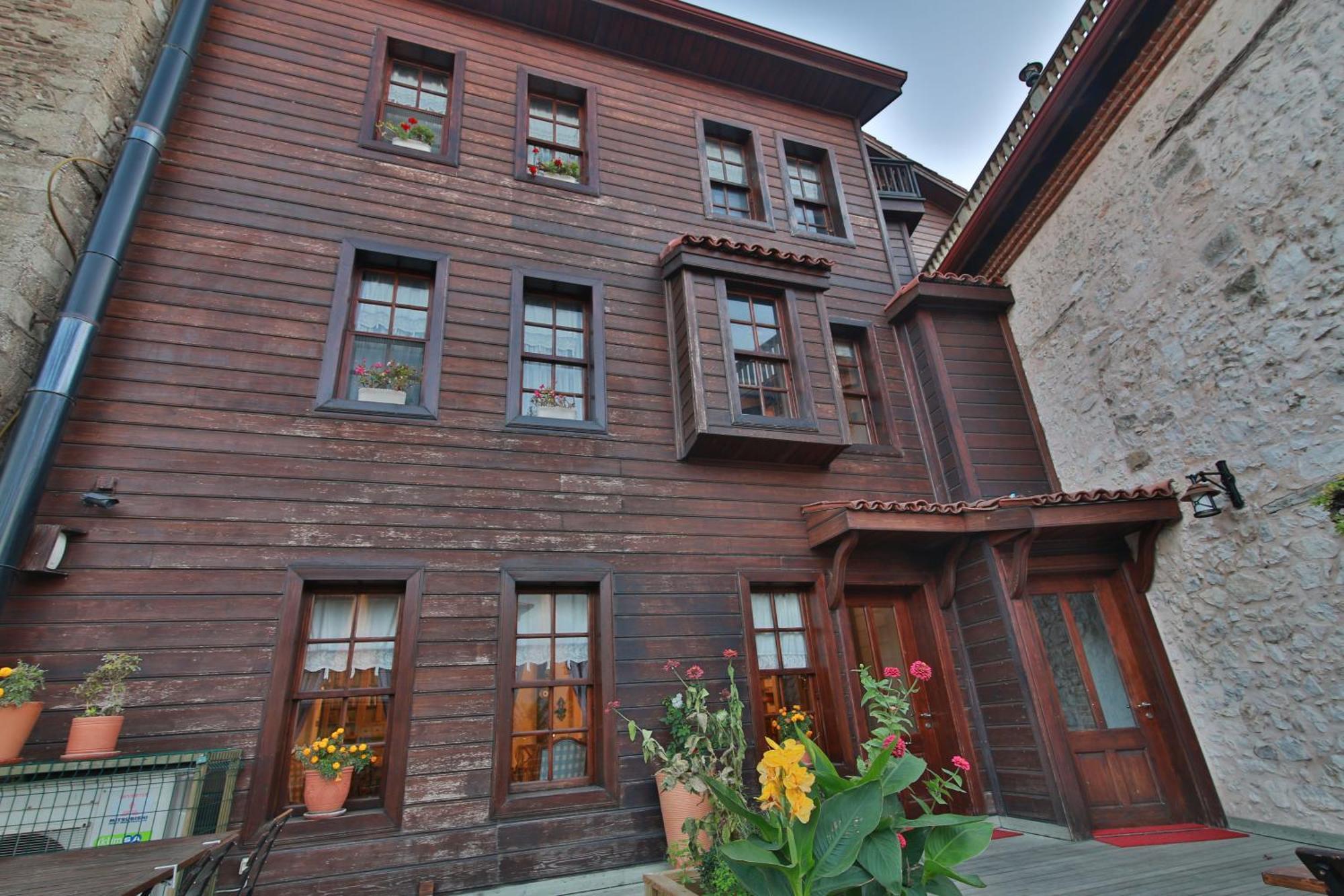 Isparta Historical Mansion Eskiciler Konagi - Cittaslow Egirdir Екстериор снимка